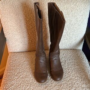 Life Stride Wide Calf Knee High Boots size 9.5